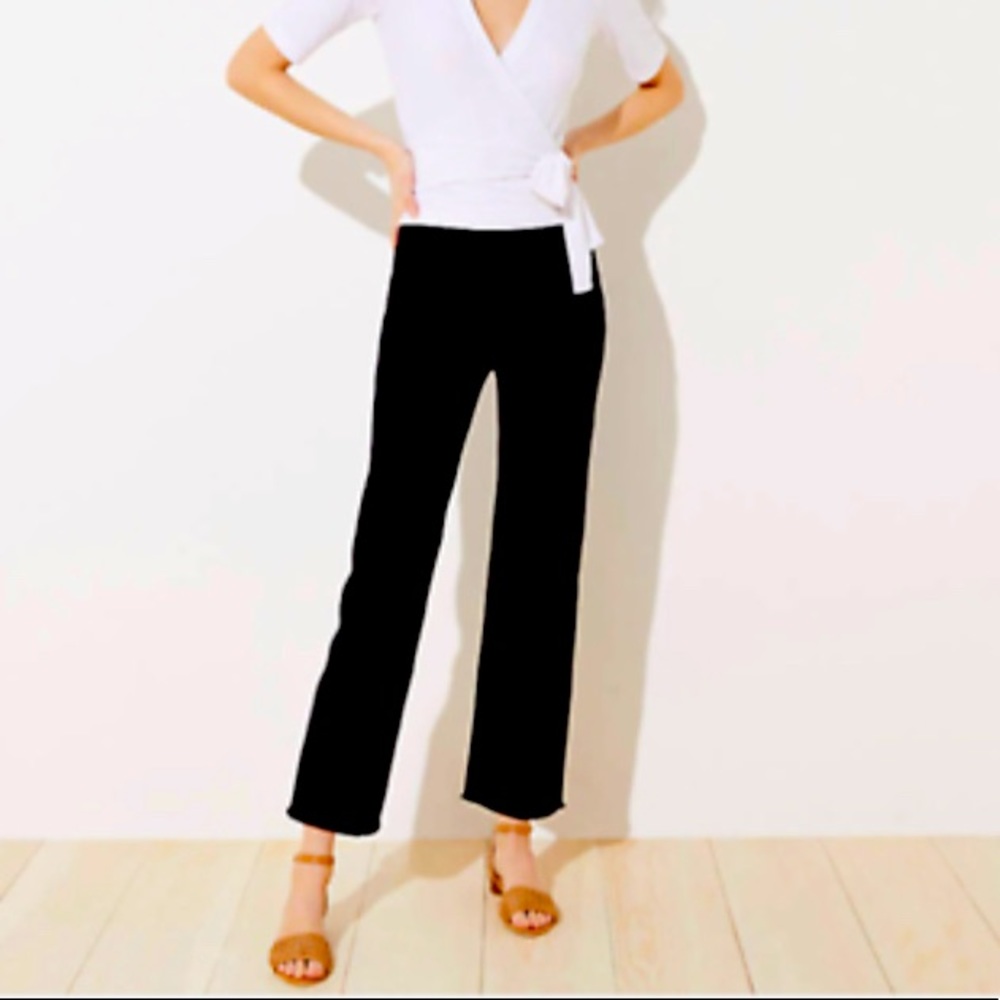 Loft BLACK Wide Leg Frayed Hem Cropped No-Fly Jeans Size 2 NTW